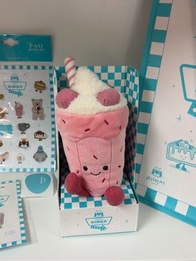 Jellycat bubbeca milkshake